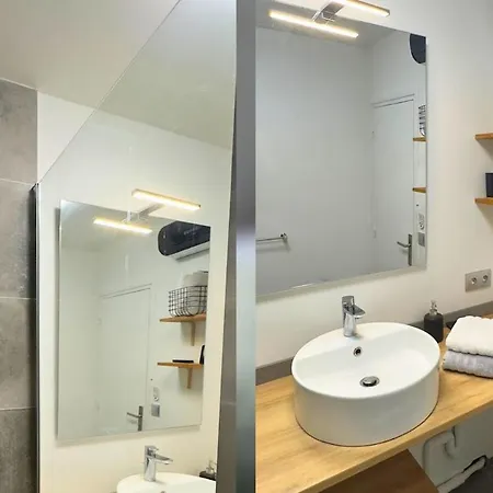 Cote Remparts, Central, Face A La Vieille & Parking Prive Gratuit Lejlighed