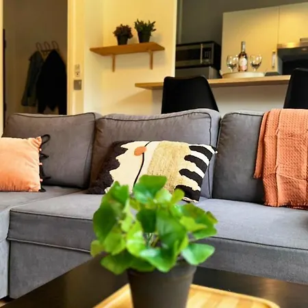 Apartament Cote Remparts, Central, Face A La Vieille & Parking Prive Gratuit