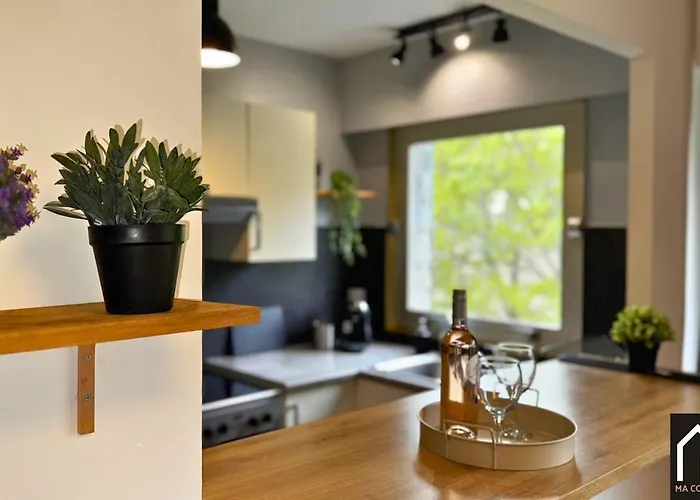 Cote Remparts, Central, Face A La Vieille & Parking Prive Gratuit * Boulogne-sur-Mer